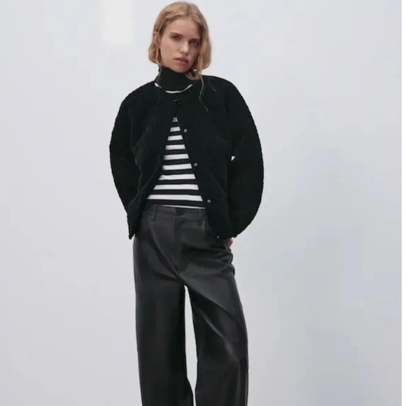 Zara Velvet Puffer Quilted Bomber Jacket Coat Black Size Medium - Picture 2 of 10